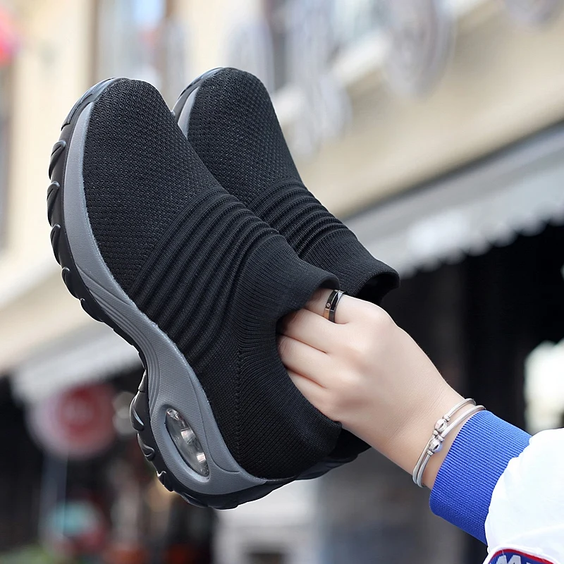 Fashion Breathable Walking mesh Sneakers - Image 4
