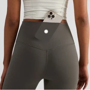 Solid Color Back Waist Pocket High Waist Yoga Legging
